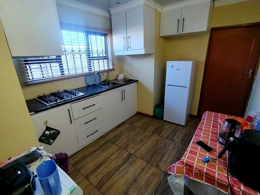 6 Bedroom Property for Sale in Baysville Eastern Cape